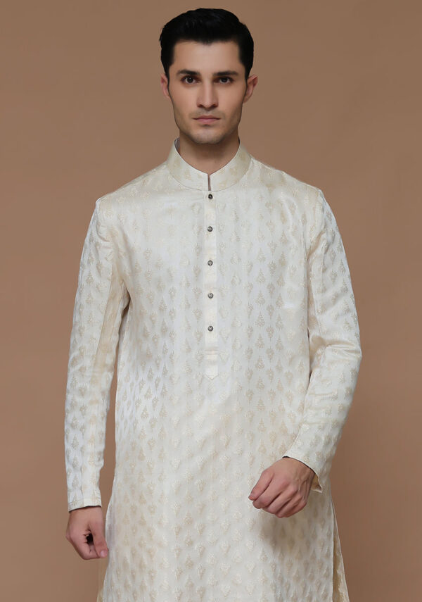 Jamawar Cream Classic Fit Kurta - Image 3